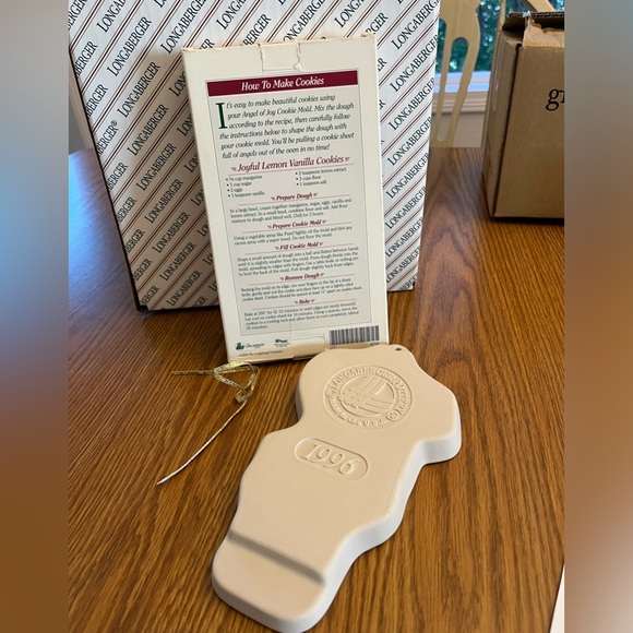 Longaberger 1996 Clay Cookie Mold JOY #4 in Angel Series NIB - Picture 3 of 4